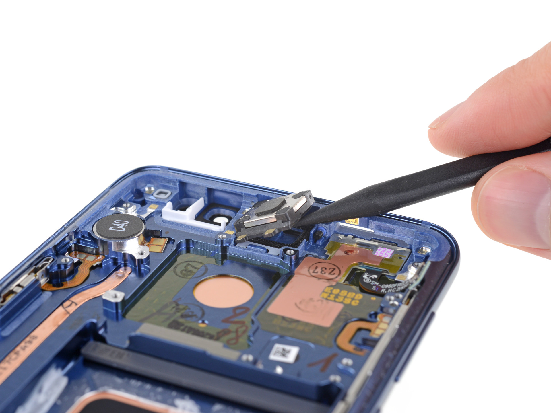 Ремонт самсунг галакси. Samsung Galaxy s9+ Teardown. Samsung Galaxy s 9 разобранный. Разбор Galaxy s9. Samsung s9+ разбор.