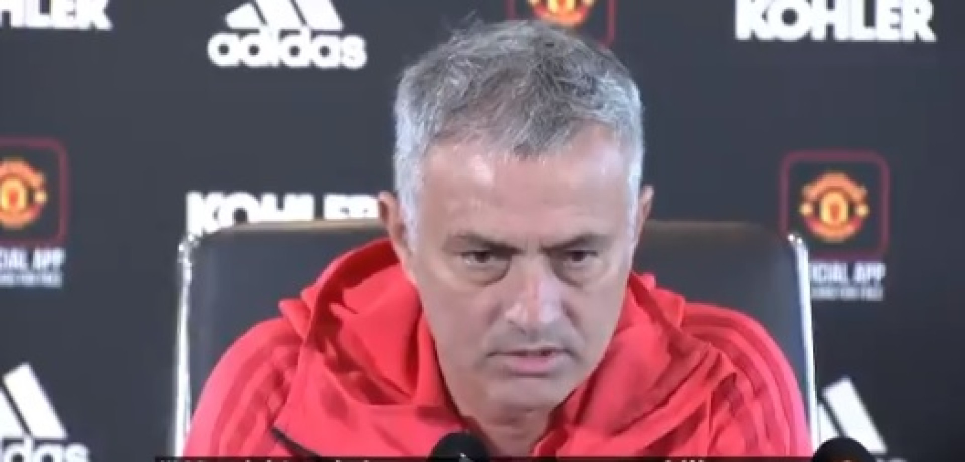 "Não vou festejar como um maluco", palavra de Mourinho