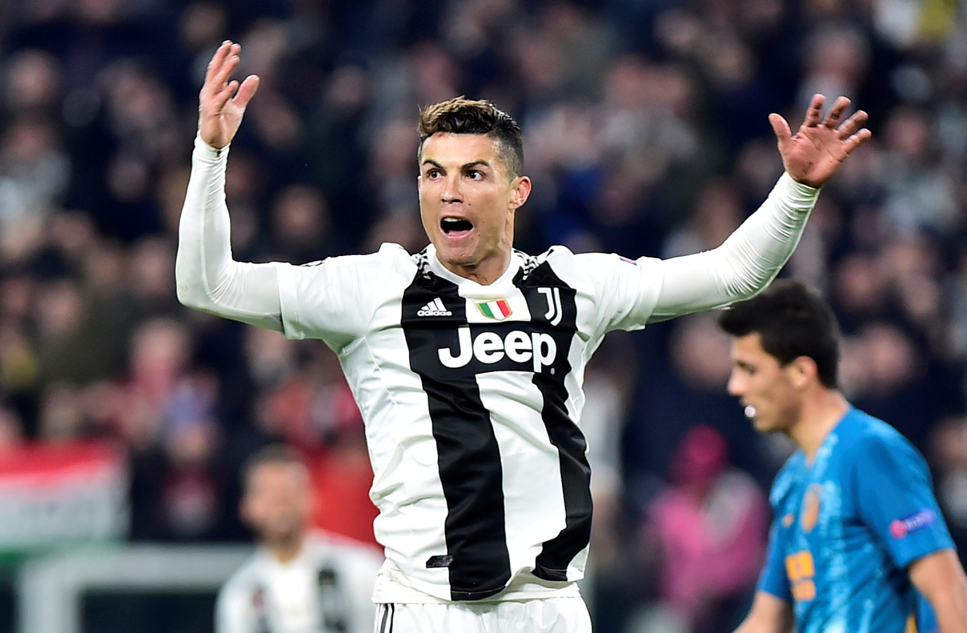 As imagens que não viu na televisão da noite mágica de Cristiano Ronaldo
