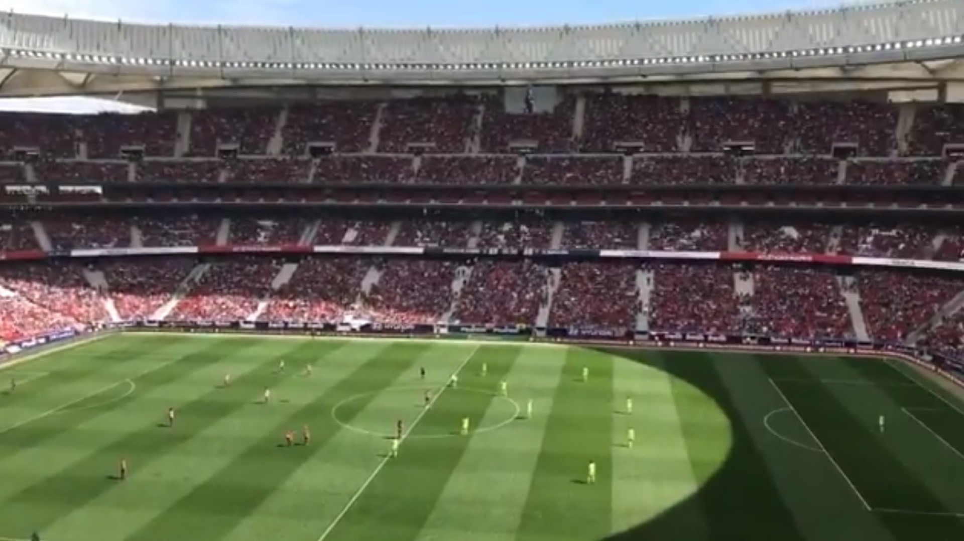 História no futebol feminino: 60 mil espectadores no Atlético-Barcelona