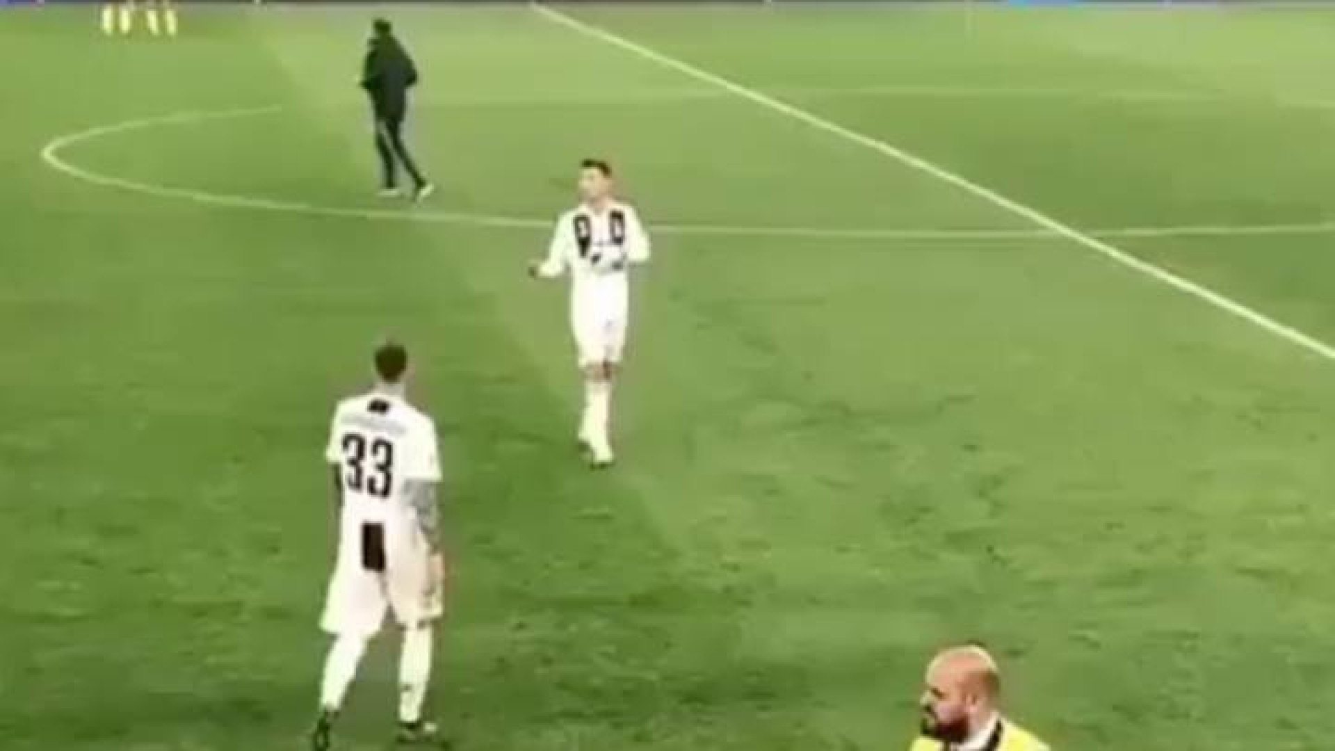 O gesto de Ronaldo após a eliminação da Juventus que está a dar que falar