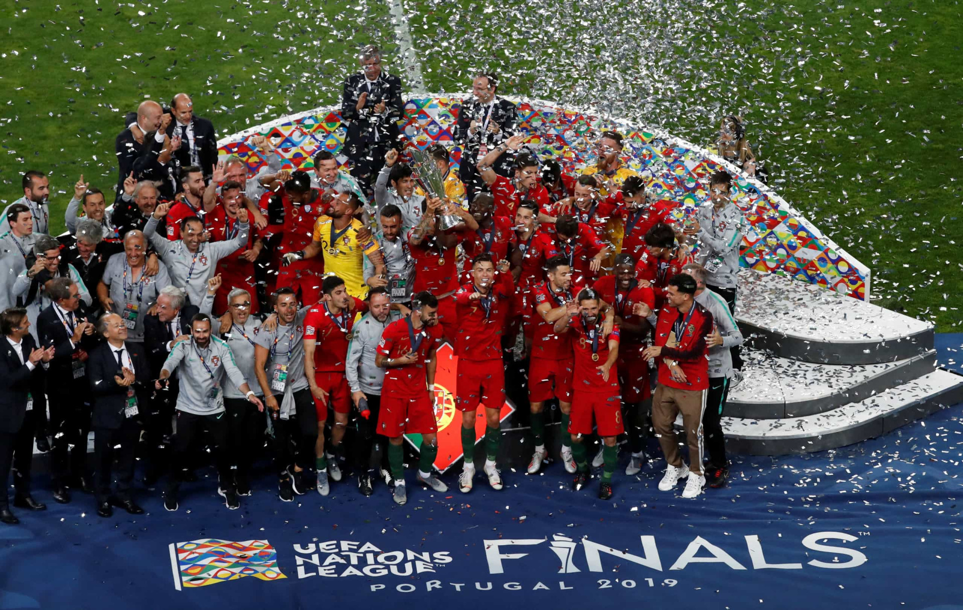 As imagens da festa: Portugal é o dono da taça!