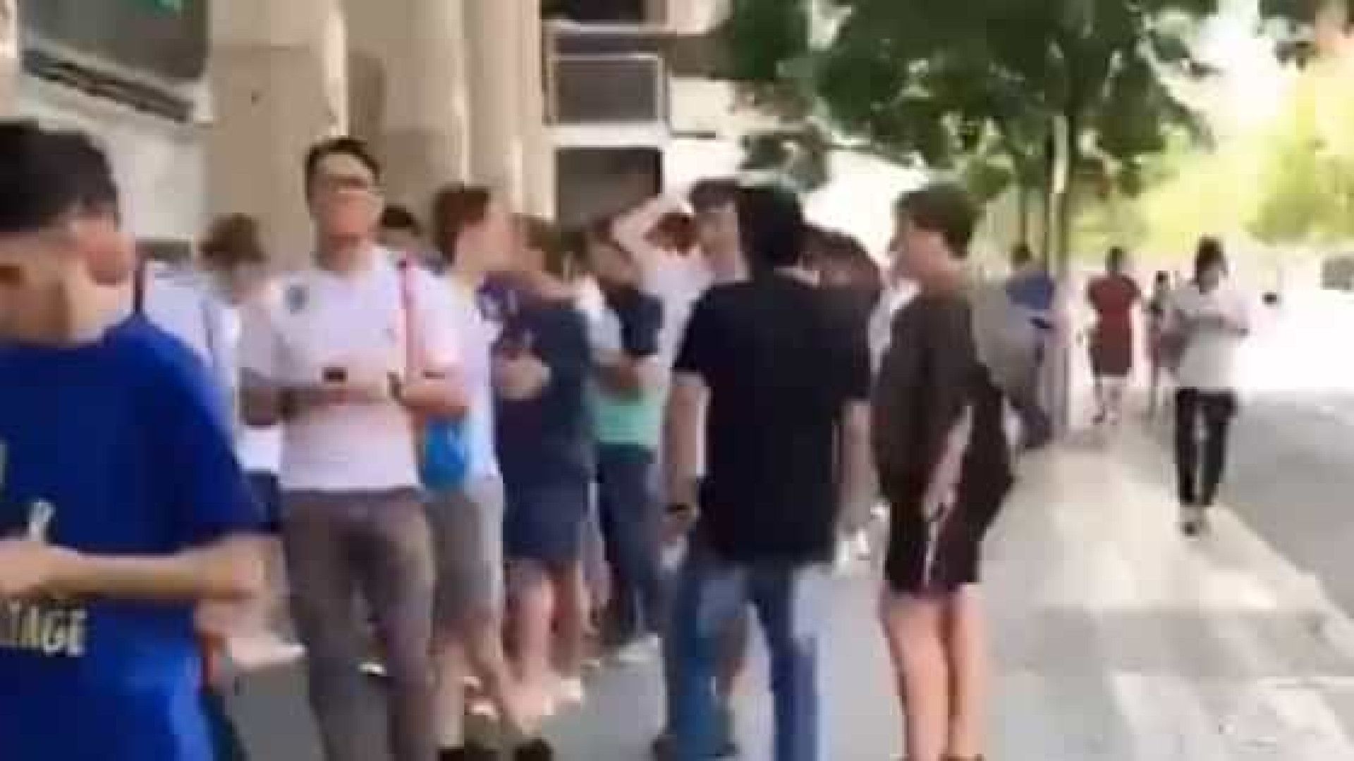 A duas horas da apresentação de Hazard, o Bernabéu já estava assim