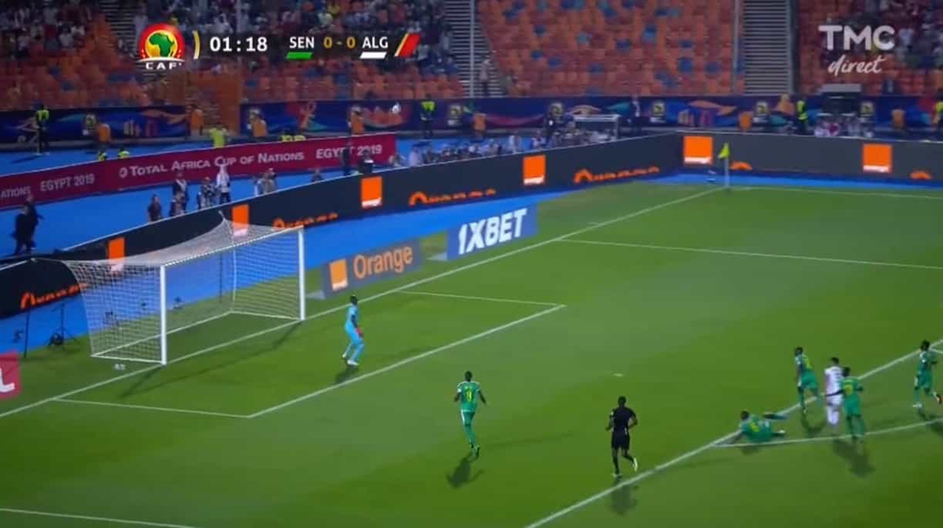 O (insólito) golo que selou a vitória da Argélia na CAN