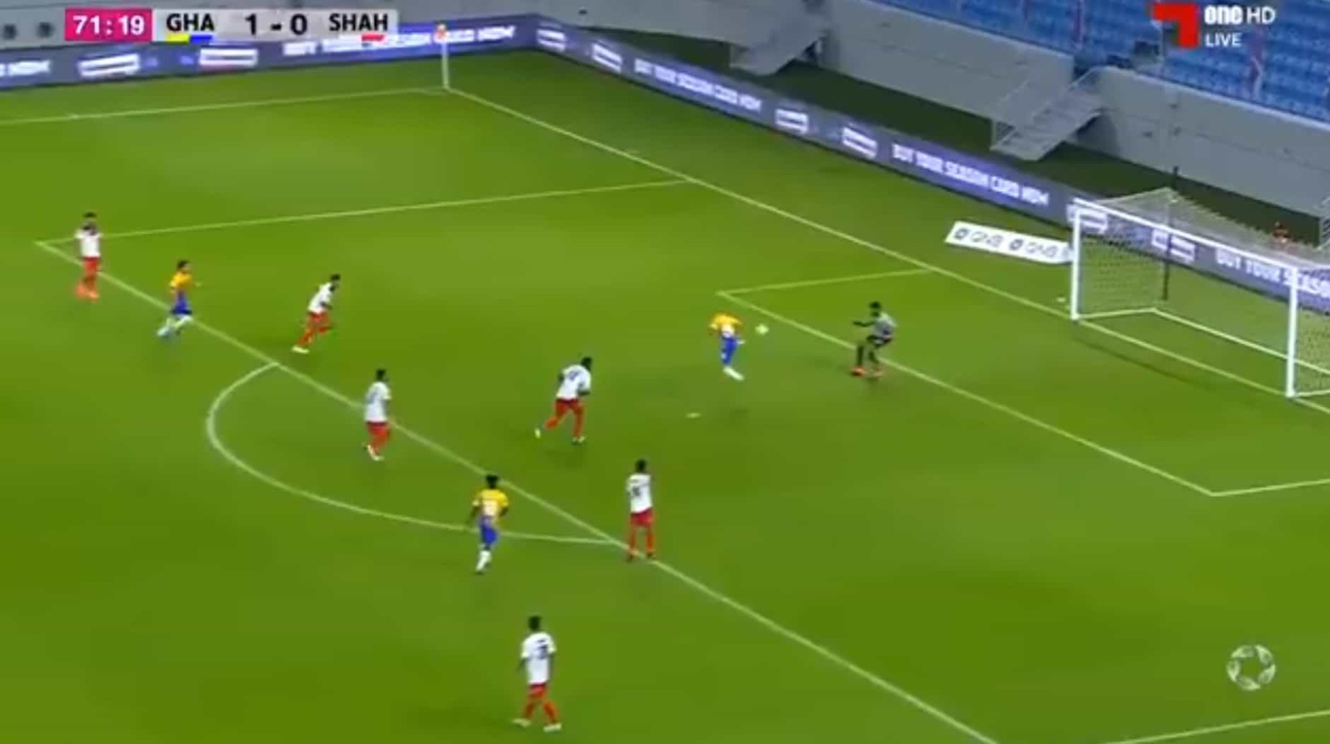 Sofiane Hanni estreia-se no Qatar com golo 'mágico' de calcanhar