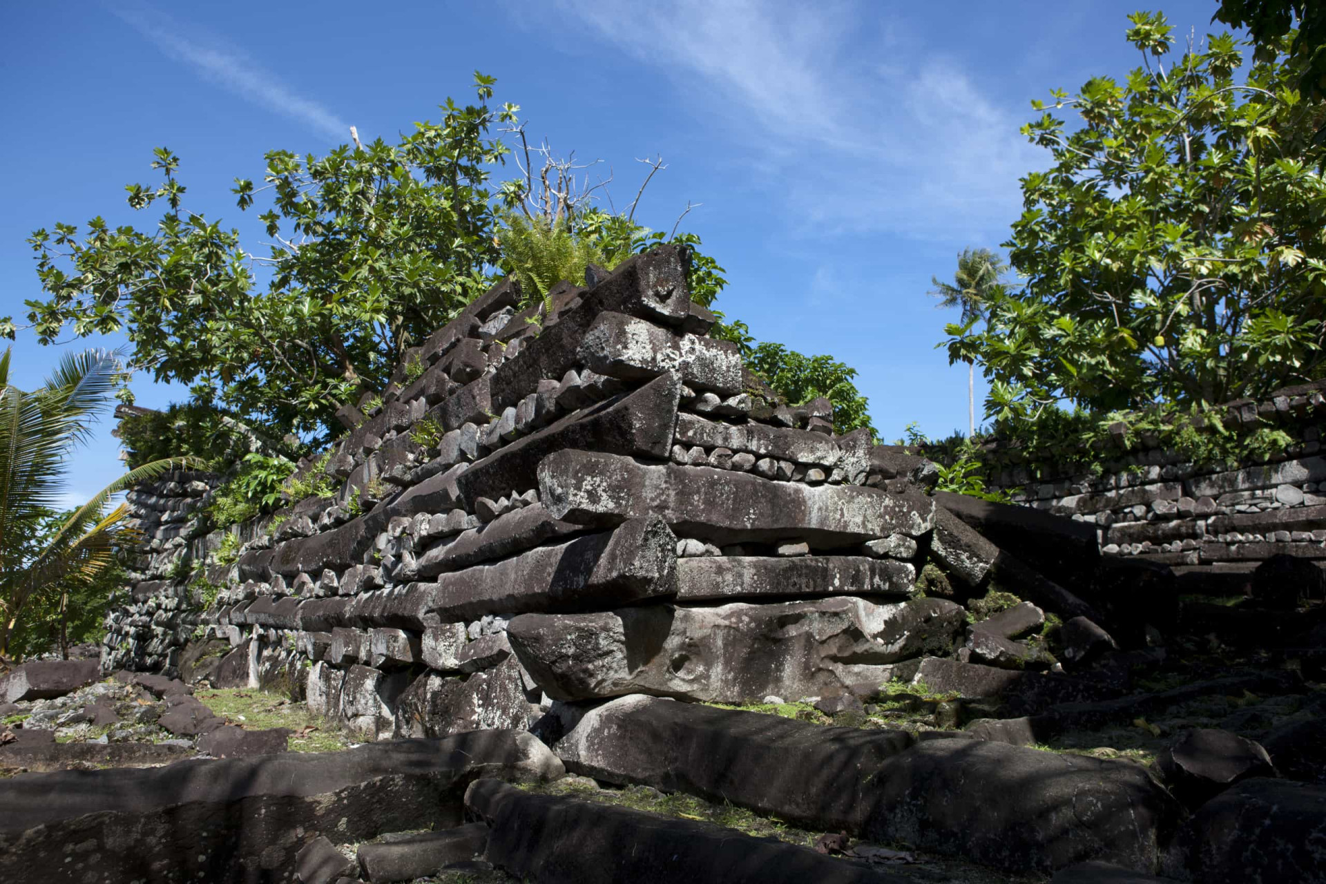 A misteriosa cidade erguida sobre um recife de coral
