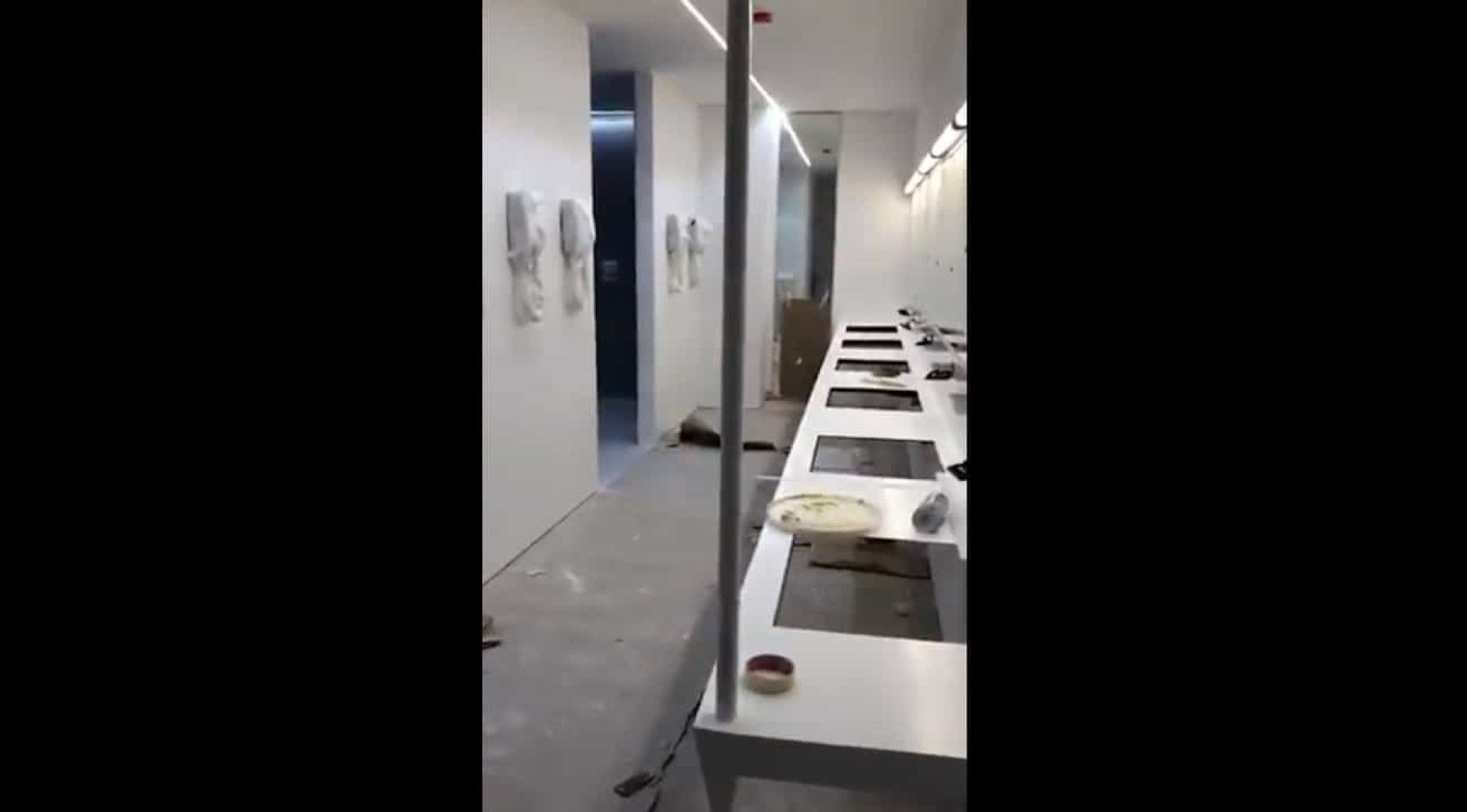 Ver para crer: Nápoles tem os balneários assim a 70 horas de ir a jogo