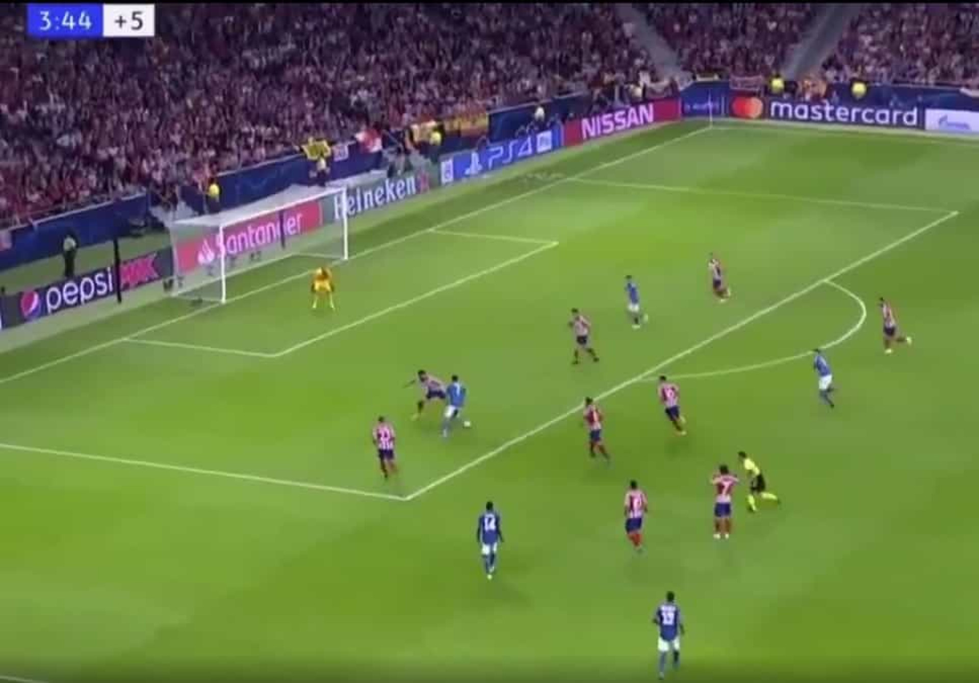 A fabulosa jogada de Ronaldo que por centímetros não deu a vitória à Juve