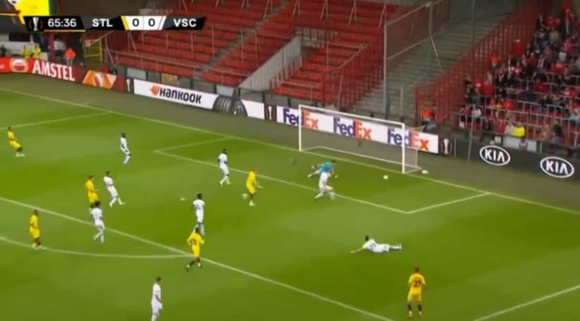 Auto-golo 'tramou' o Vitória SC na Bélgica