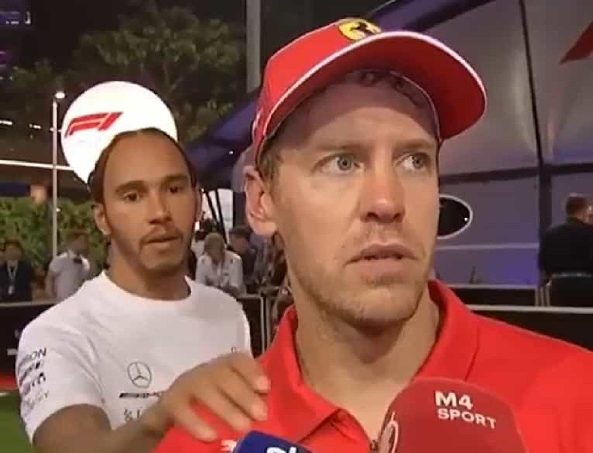 O gesto de Hamilton com Vettel que prova toda a sua classe