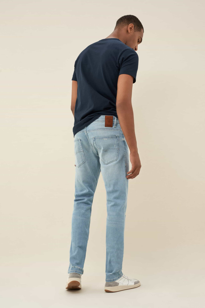 Celebre o Dia do Pai com moda denim