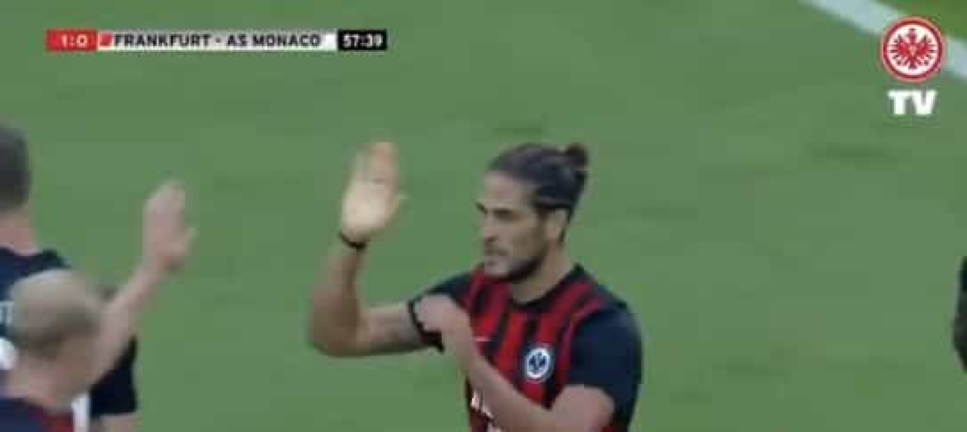 Em dia de aniversário, Gonçalo Paciência marcou este belo golo