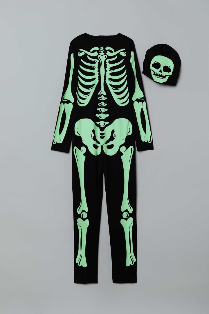 Coleção de Halloween da H&M tem vampiros, esqueletos e abóboras