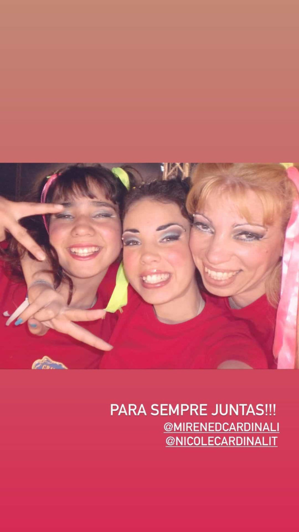 Isabela Cardinali homenageia a mãe com tesourinhos e recordações do circo
