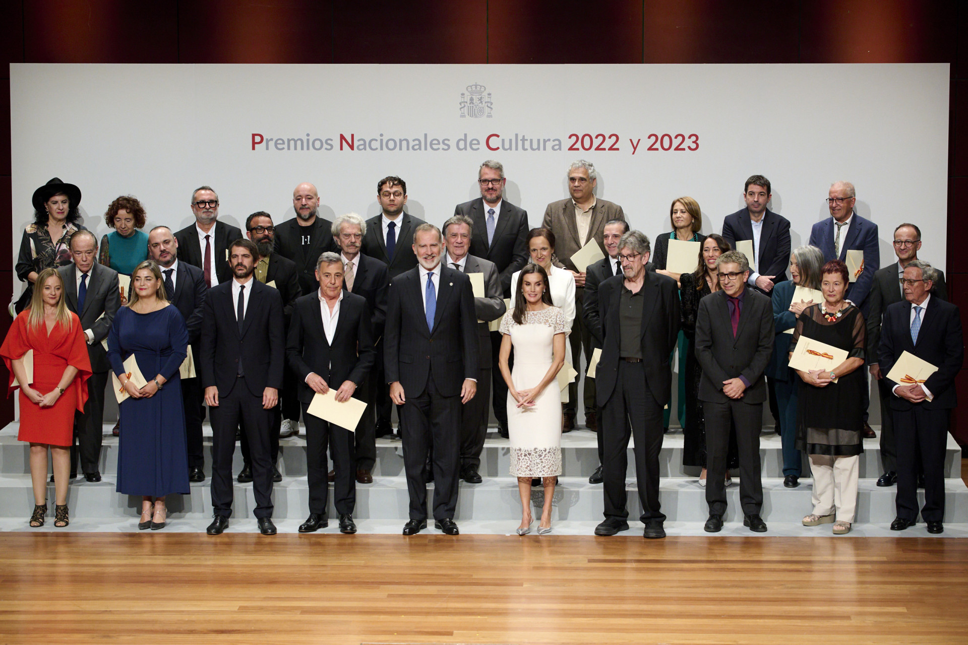 Los Reyes de España entregan los premios culturales nacionales