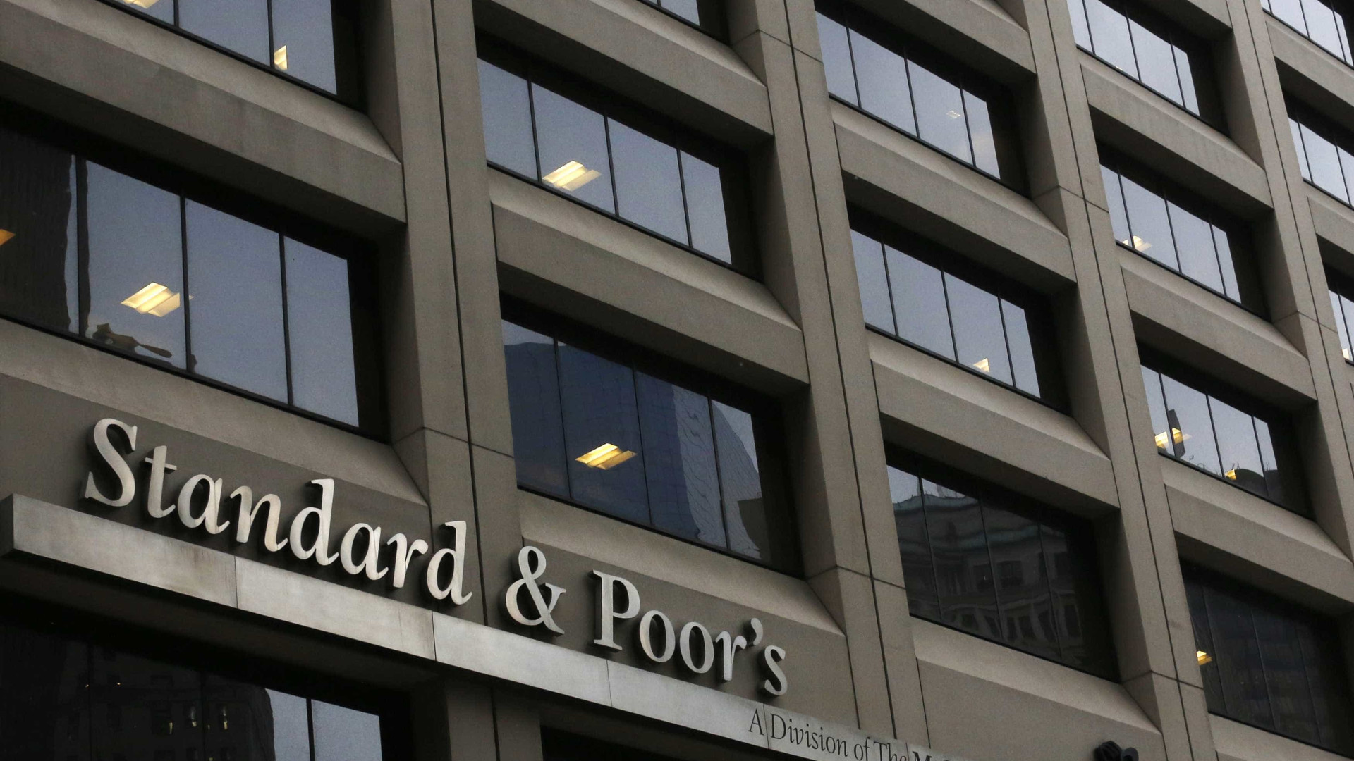 S&P mantém 'rating' de Moçambique e avisa que evolução do gás é crucial