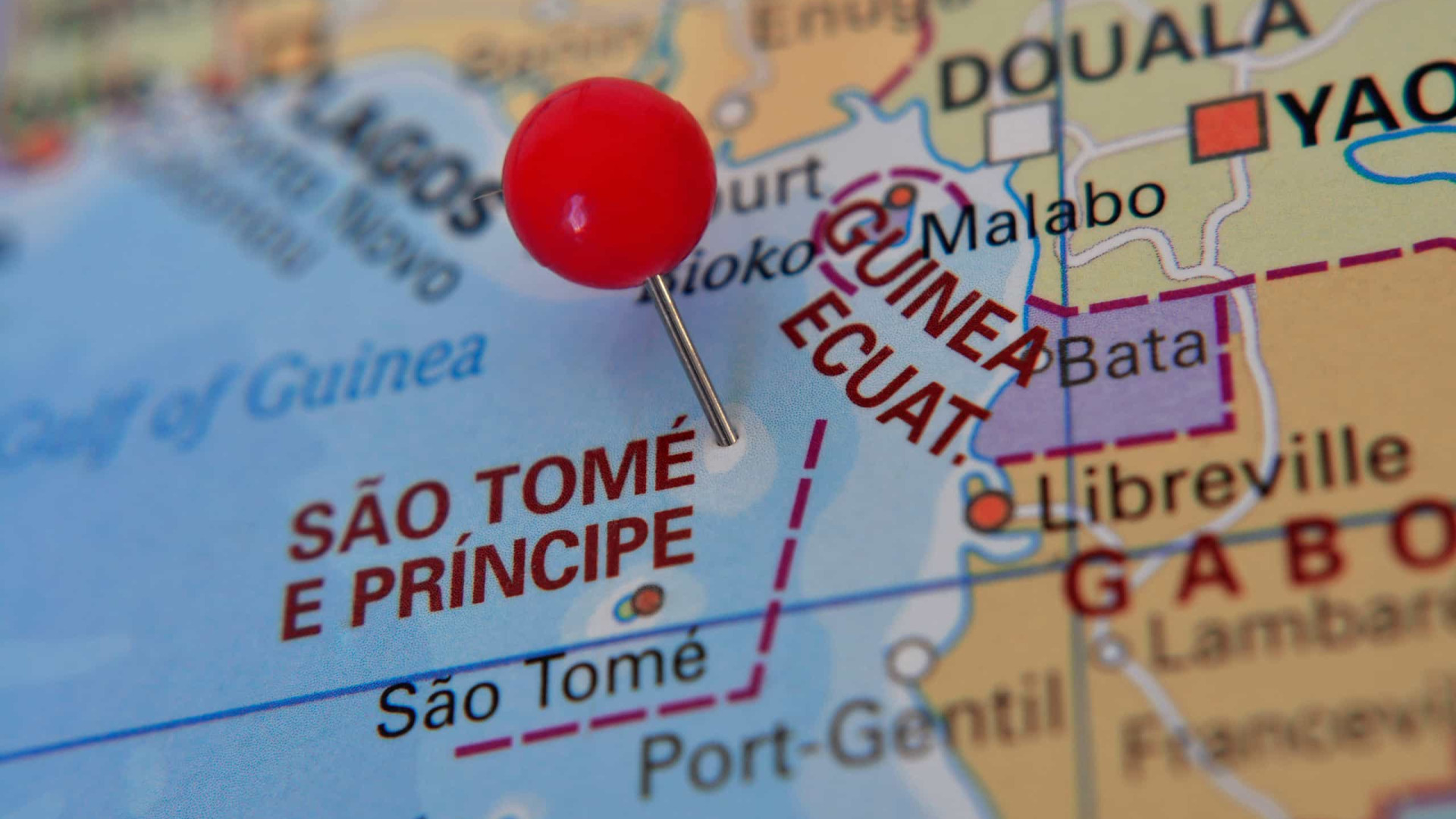 UE não tenciona "mudar" relações com São Tomé após acordo com a Rússia