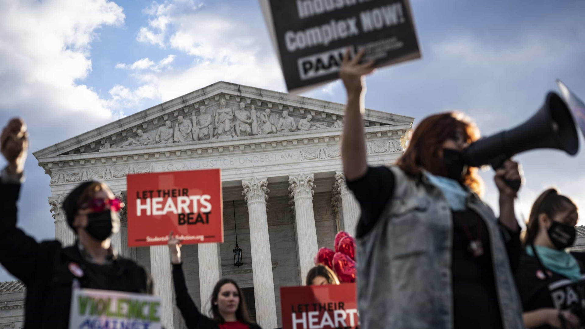 Após o Missouri, é a vez do Texas anunciar que baniu o direito ao aborto