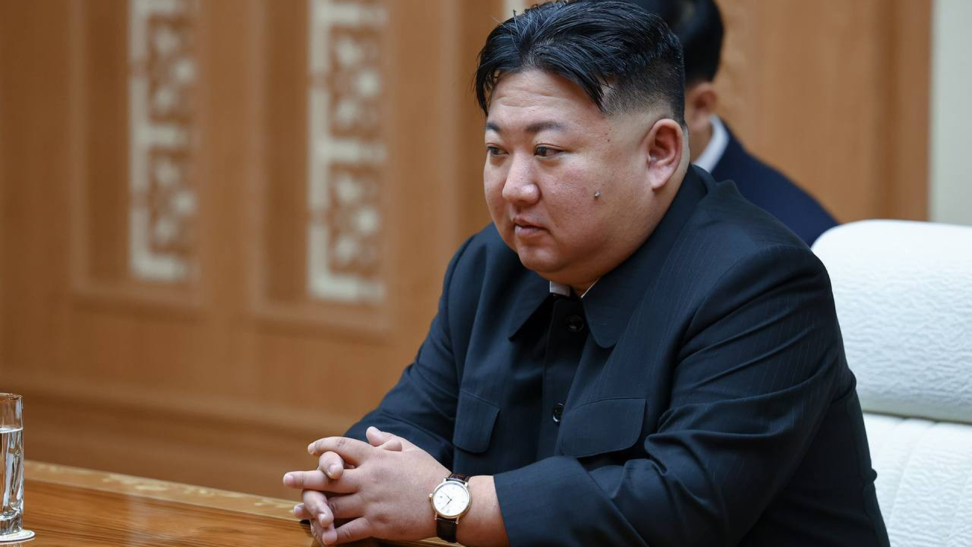 Kim Jong-un elogiou &quotconquistas" de 2023 ao abrir reunião do partido