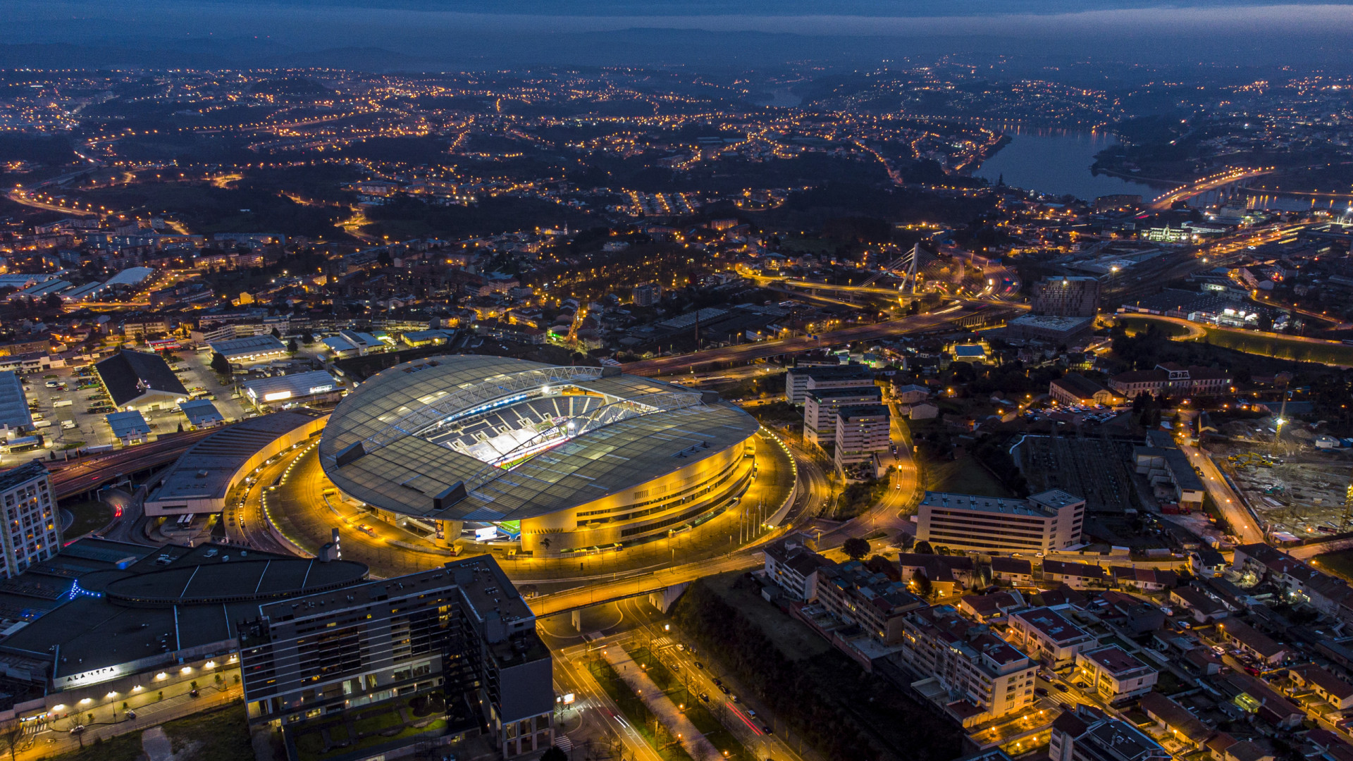 FC Porto. Operação Bilhete Dourado apreende 4 mil bilhetes e 44.510 euros