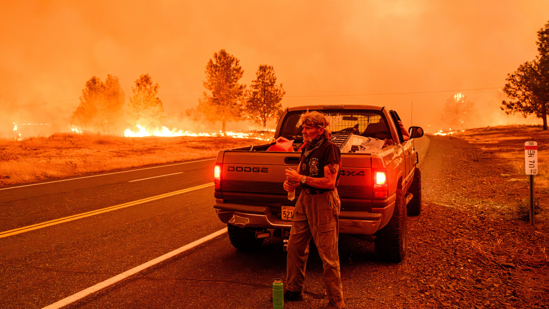 Maior fogo do ano na Califórnia leva à retirada de milhares de pessoas